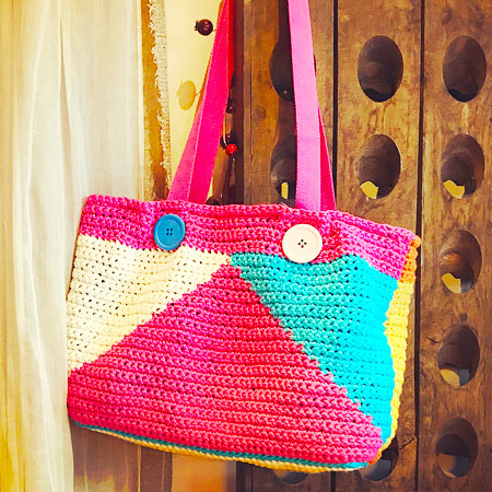 Crochet Bag with Buttons for Beach Free Pattern