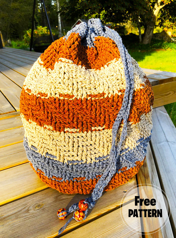 Sand Dollar Crochet Beach Bag Free Pattern (1)